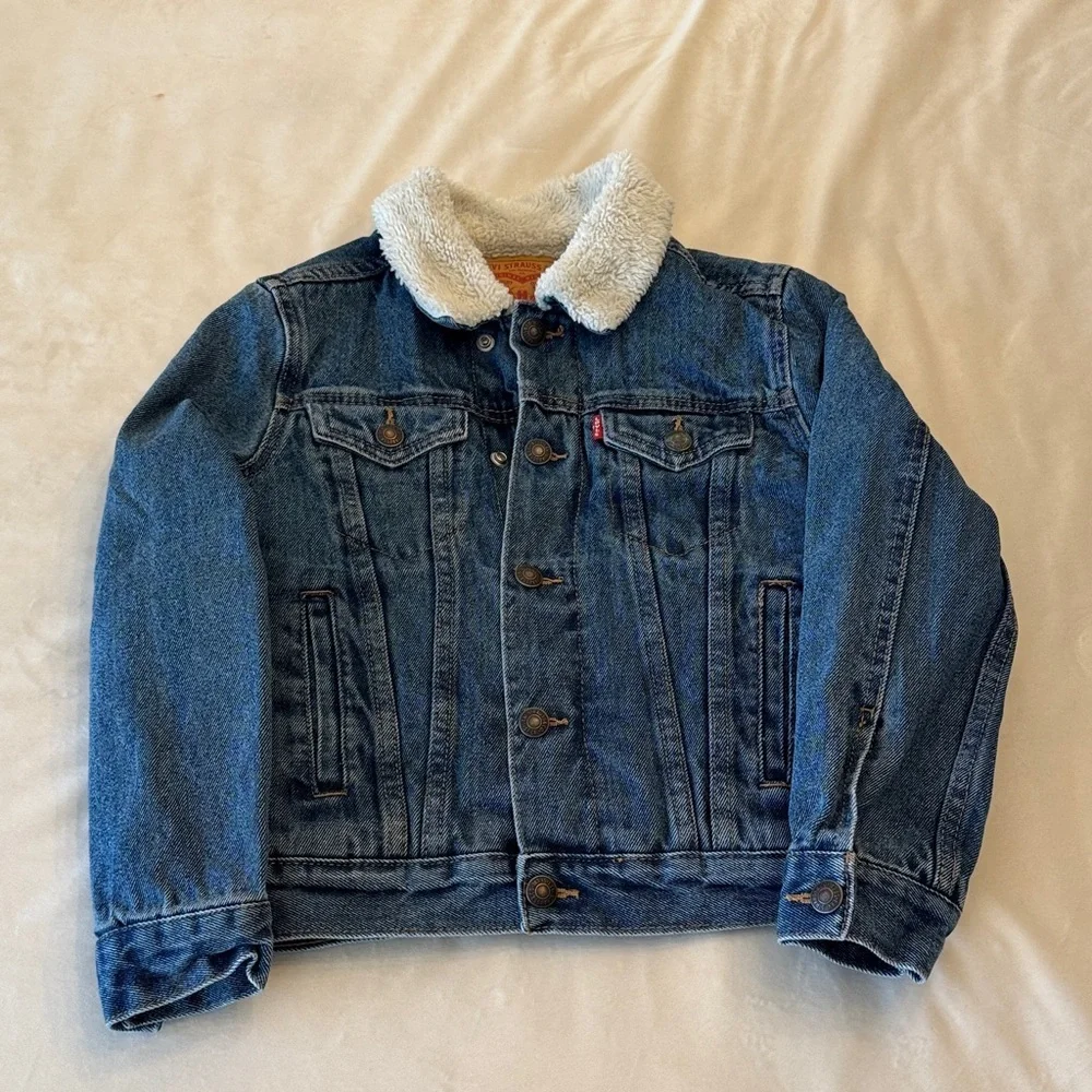 EUC! Levi’s Girls Sherpa Lined Denim Jacket, sz 8-10 - Picture 1 of 12